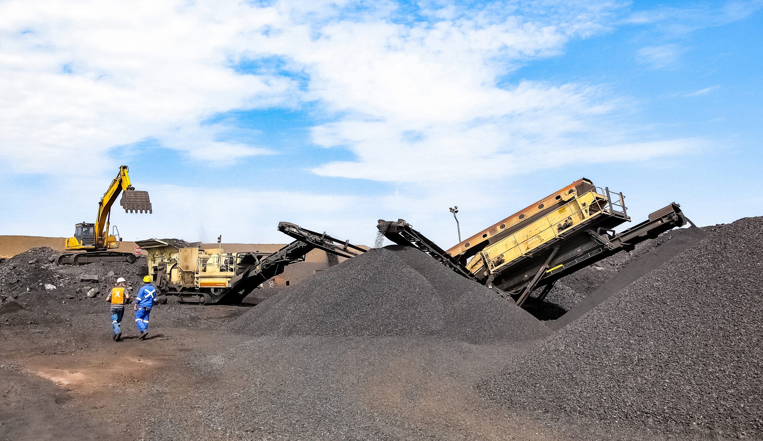 Gabon to End Raw Manganese Exports by 2029 in Push for Local Industry